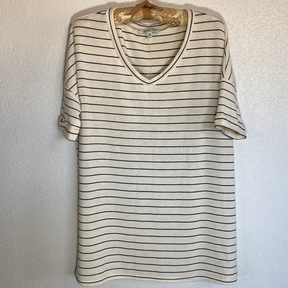 Grace & Lace Sweaters - Grace & Lace Black & White Stripped Casual Shirt Sleeve Sweater Size M